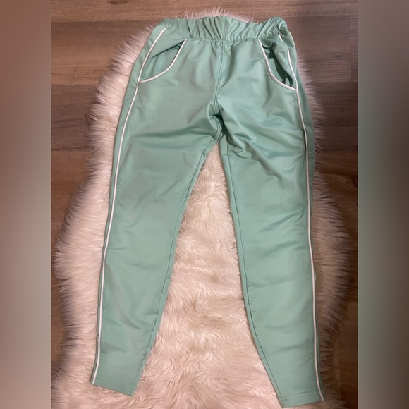 Gymshark Mint Green Pants - Picture 2 of 6